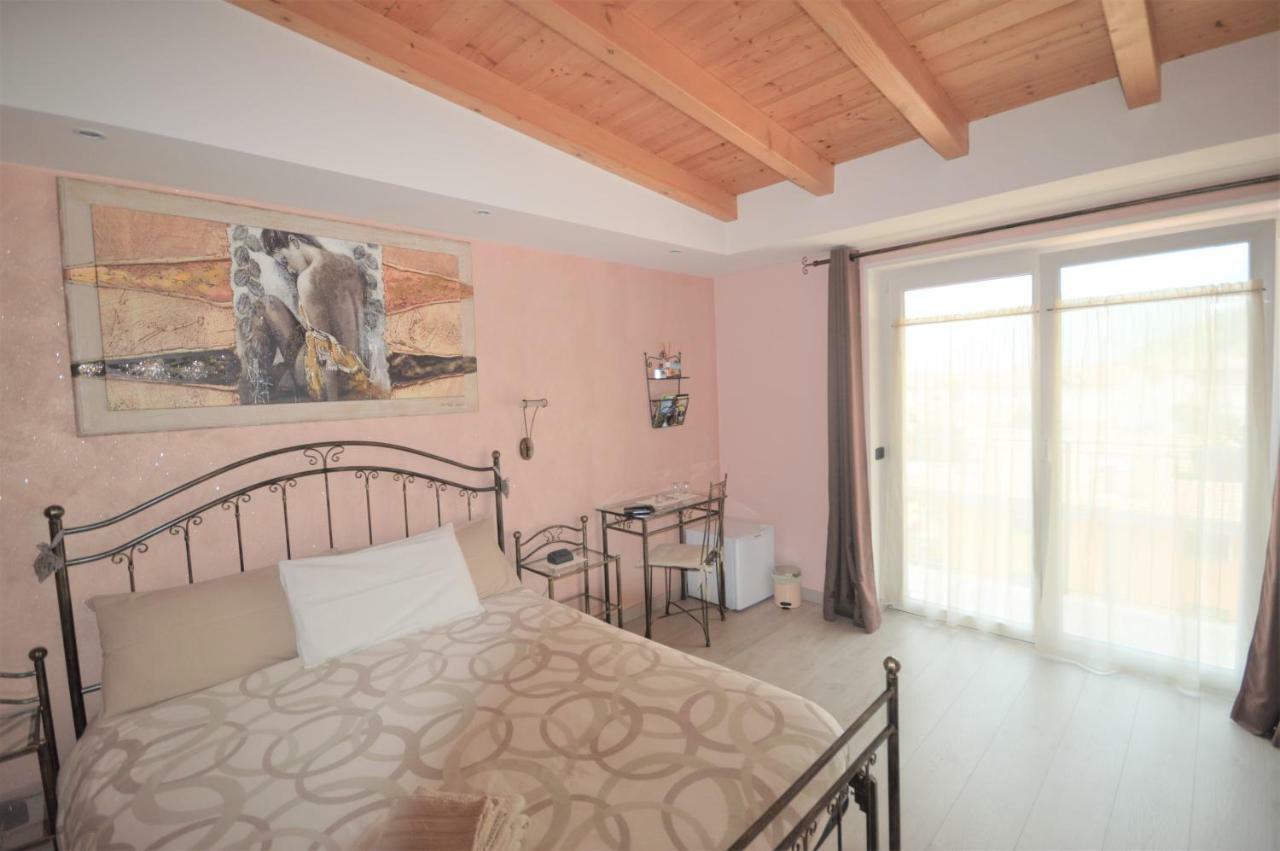 B&B La Vecchia Tipografia - Lago D'Idro Ponte Caffaro Екстериор снимка